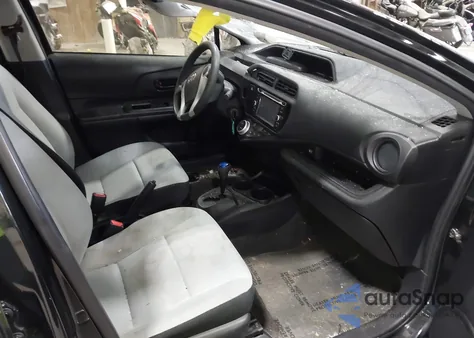 2015 Toyota Prius C One из США, поврежденный, VIN JTDKDTB35F1577941